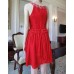 فستان أحمر قصيربتصميم عالي الجودة يمنحكي اطلالة مميزة