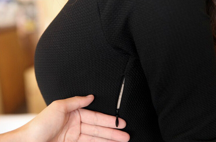 2014KoreaNewFashionWomenDressSexyAlluringBoatNeckOffShoulderHollowLongSleeveBlackFittedDress-YXT081110BA