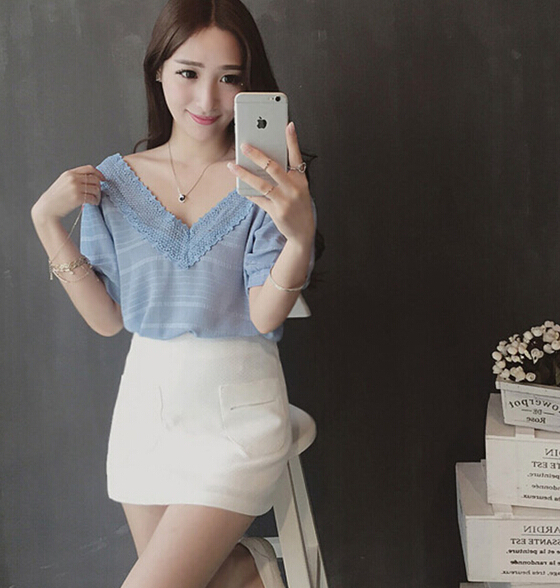 2015FashionWholesaleTopLaceSplitV-NeckLooseBlouse-ZHE060332