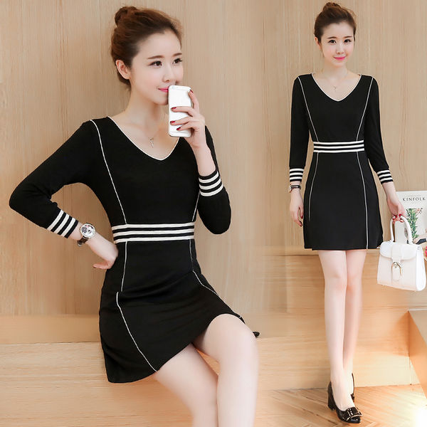 EarlySpringVNeckBlackShortDresses-TZK090133BA