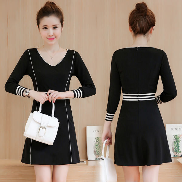 EarlySpringVNeckBlackShortDresses-TZK090133BA