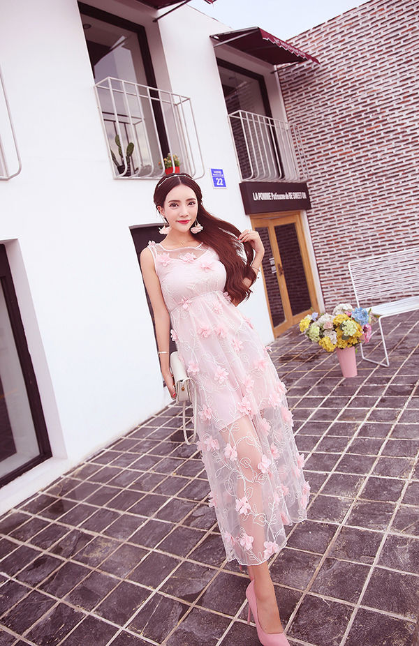 ElegantEmbroideryFloralCrewNeckLongBeautifulDress-TZK060728PN