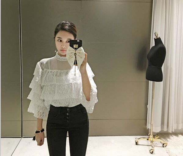 FashionKoreanLayeredLaceBlouse-ZFK030729