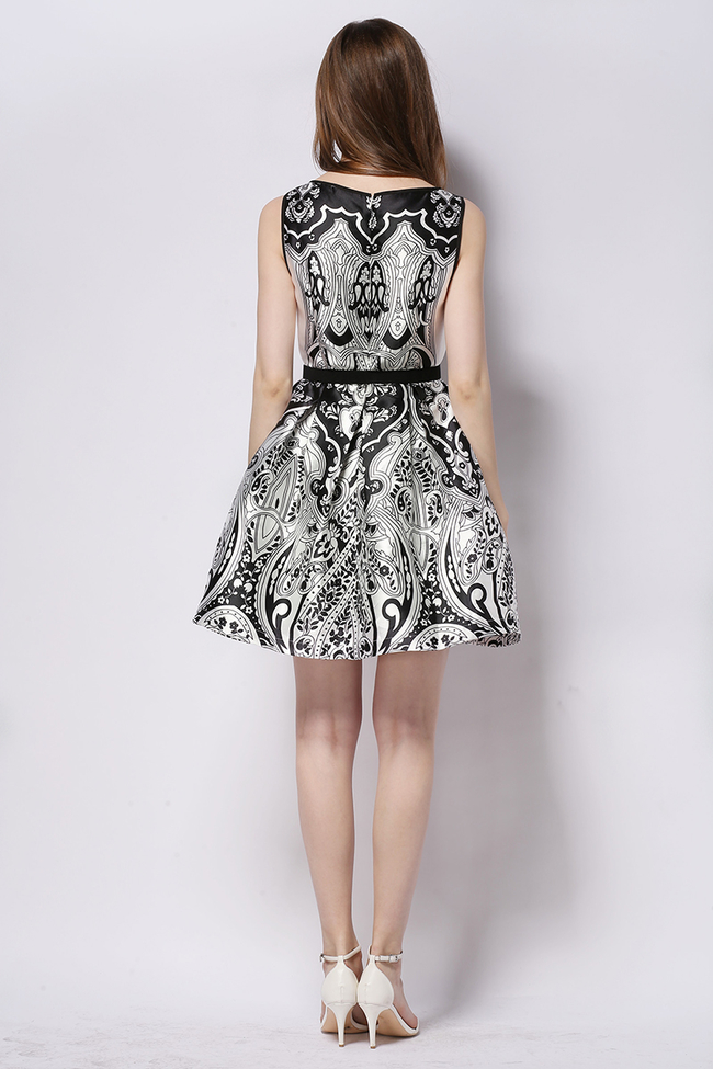 High-endEthnicPrintingSmartWaistSleevelessDressFluffyBackZipBoutiqueDressWithBelt-DFE042766