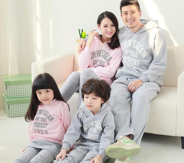 HighQualitySportingClothingLetterPrintFamilySuits-CMK081012