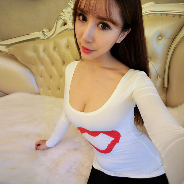 HotSellingKoreanWomenLongSleeveLipPrintingFittedModalT-Shirt-ZME101439