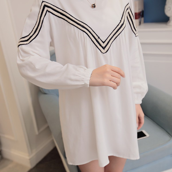 KoreanCrewNeckStripeDecoratedCasualDress-TFK080426