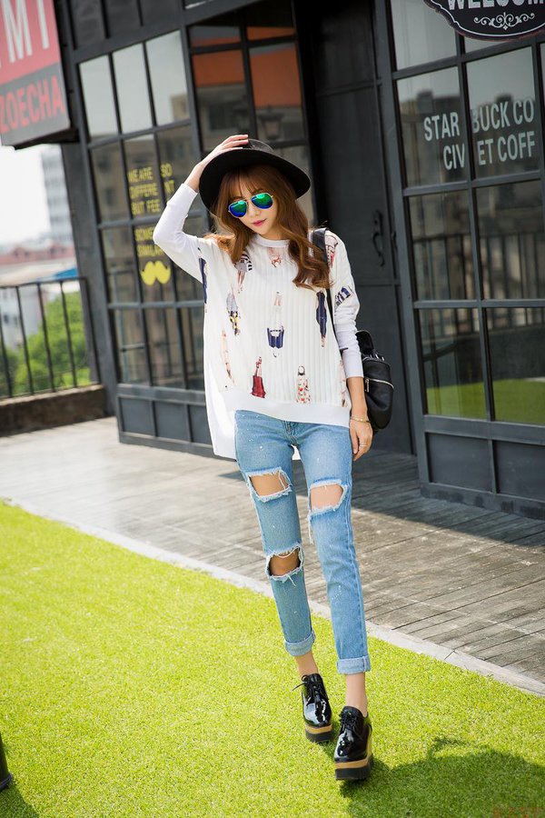 KoreanDesignWomenFloralPrintingLooseRoundNeckAsymetricalHemSweater-ZME100644