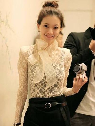 KoreanStyleBowDesignWithShoulderPadSee-throughLaceBlouse-ZL072623AR