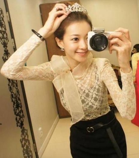 KoreanStyleBowDesignWithShoulderPadSee-throughLaceBlouse-ZL072623AR