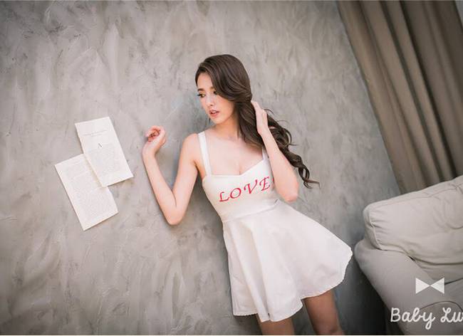 KoreanStyleSexyLetterPrintedBacklessFittedDressForWomen-XHE080337