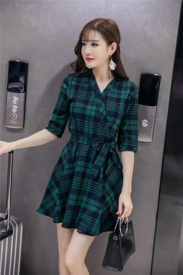 KoreanVNeckPlaidLack-upALineShortDresses-TZK090604