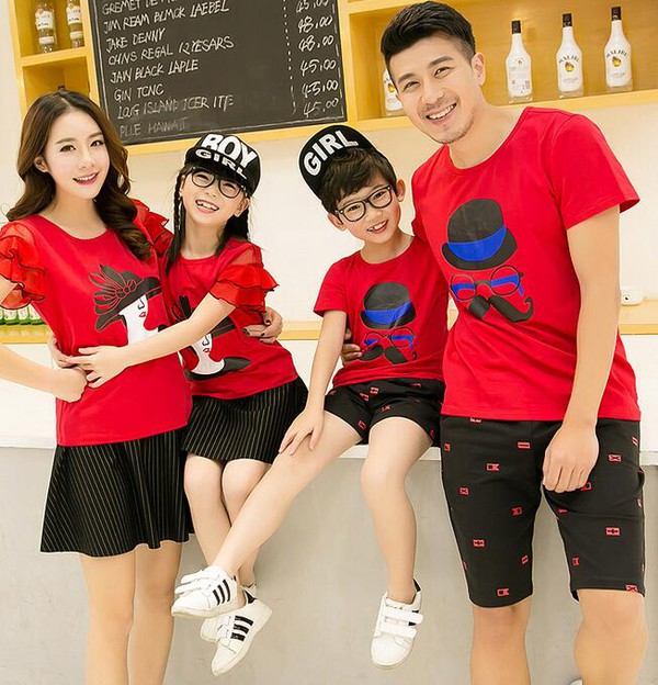 KoreanstyleCoolTShirtwithpantsskirtDesignFamilySet-CMK070615