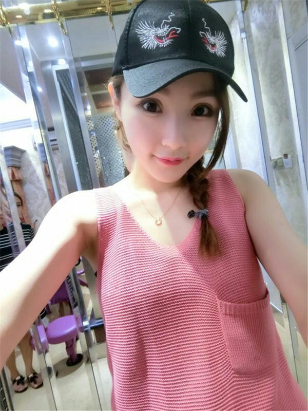 LadyLikeV-NeckPocketCasualKnittingTank-HK081202