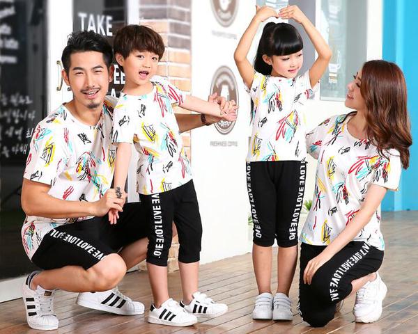 WholesaleFashionClothingFamilySetPrintTopsWithPants-CMK081726